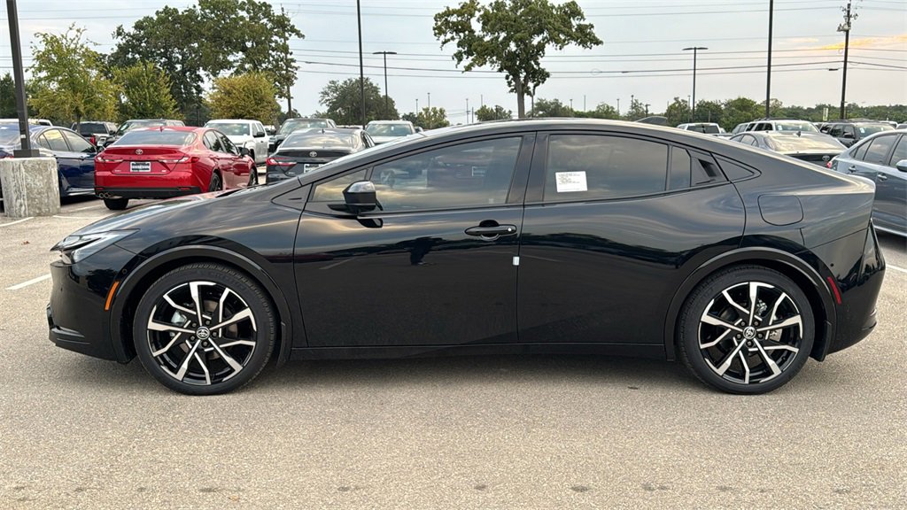 New 2026 Toyota Prius Plug-In Hybrid image 4