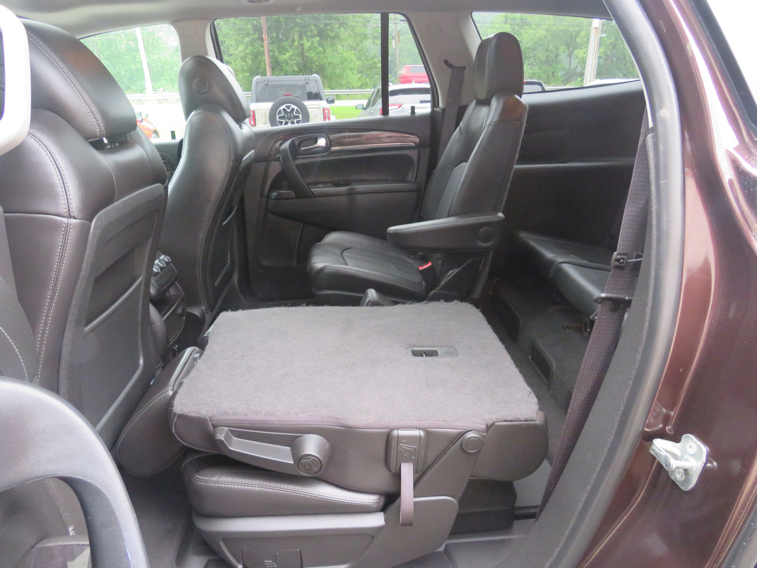 Used 2015 Buick Enclave Leather w/ Trailering Package AWD/4WD image 9