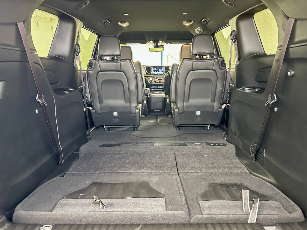 New 2026 Chrysler Voyager LX FWD image 18