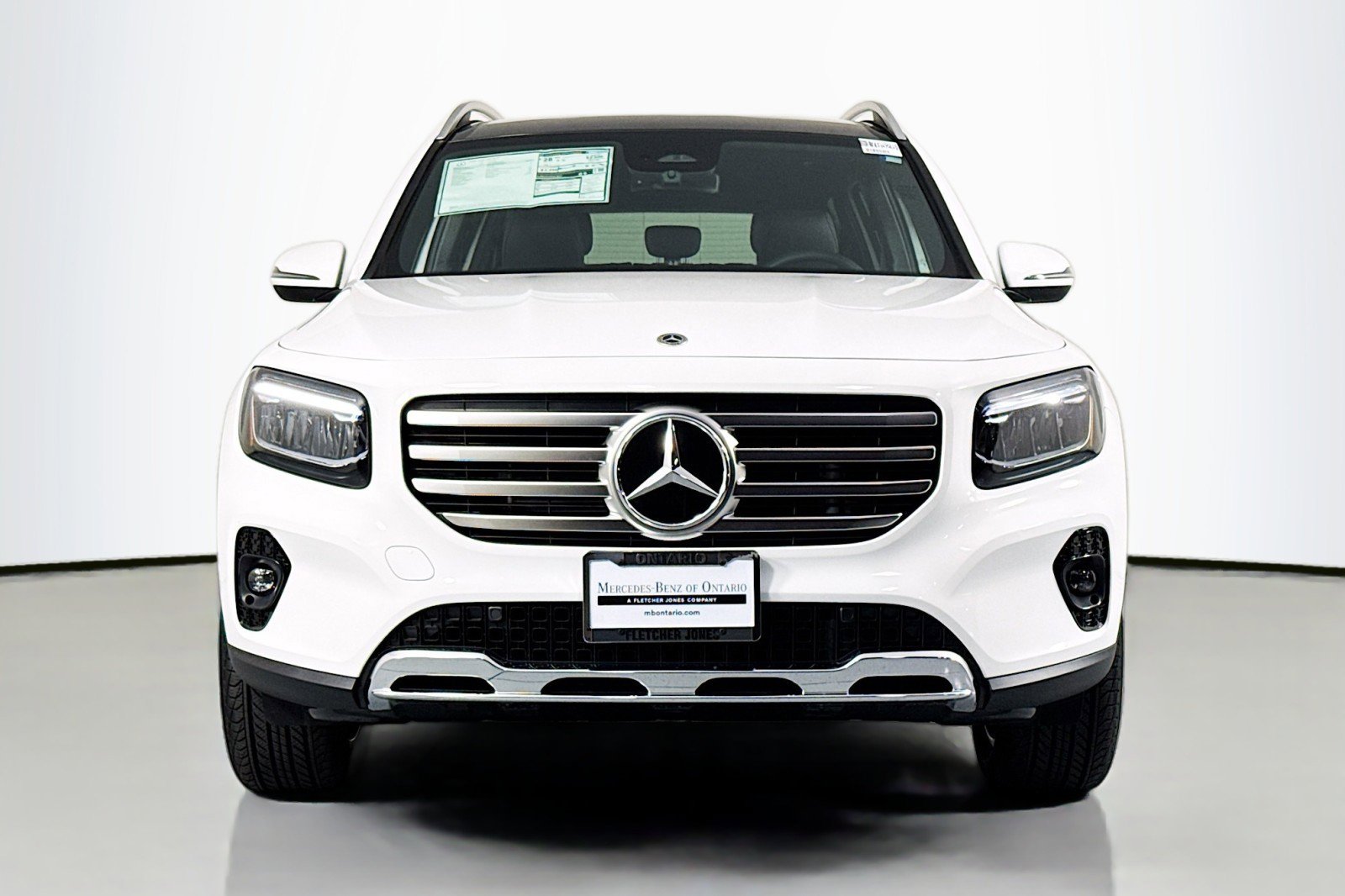 New 2026 Mercedes-Benz GLB 250 image 2