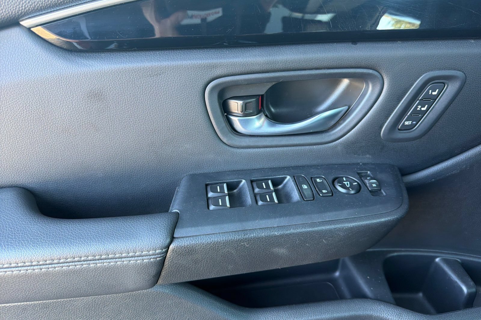 Certified 2025 Honda Pilot EX-L image 11