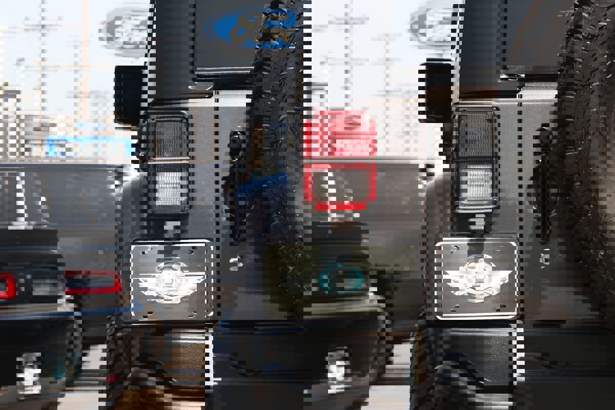 Used 2018 Jeep Wrangler Unlimited Sport image 8