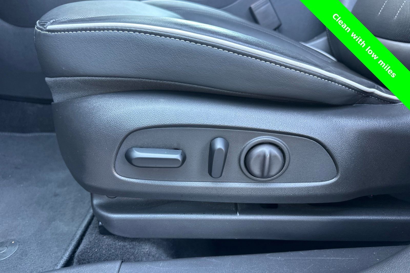 Used 2024 Buick Encore GX Avenir w/ Avenir Convenience Package image 14