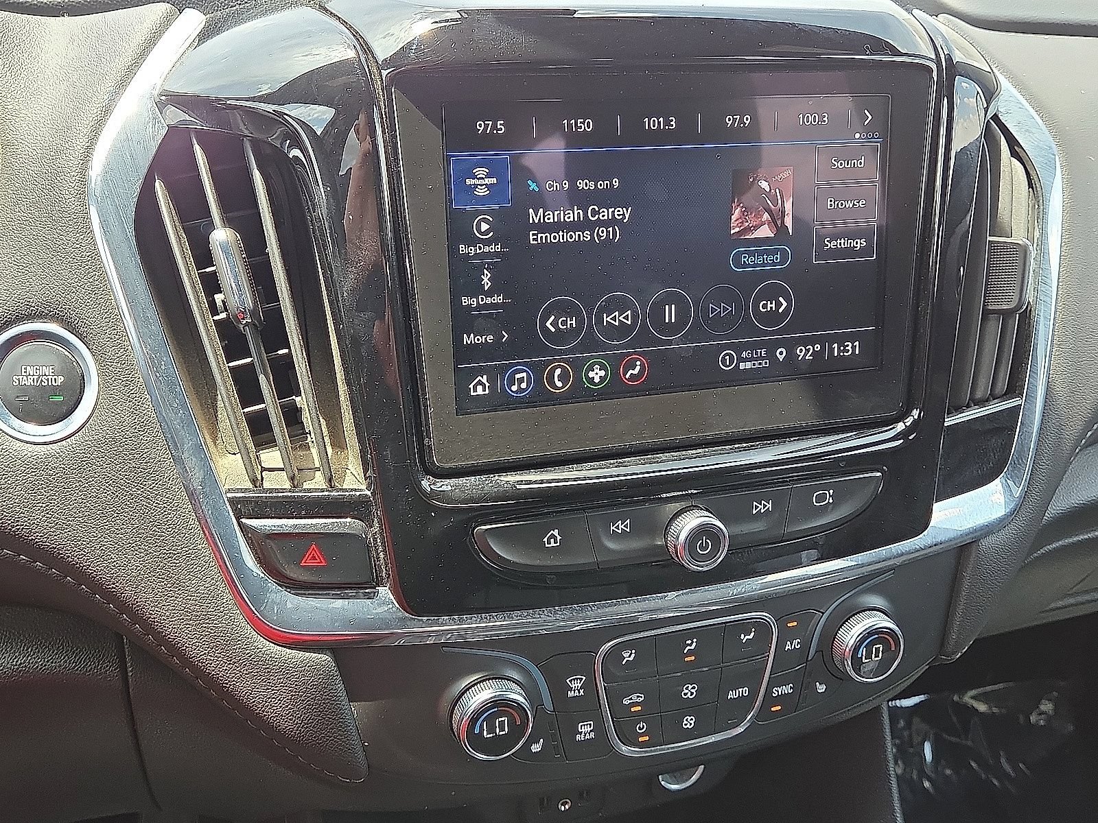 Used 2023 Chevrolet Traverse LT AWD/4WD image 24