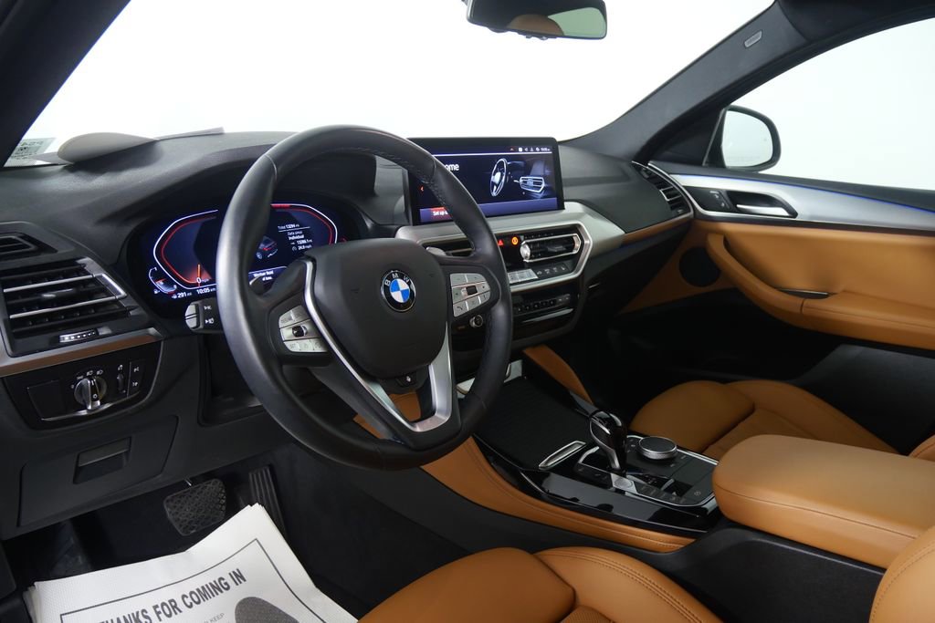 Certified 2025 BMW X4 xDrive30i image 12