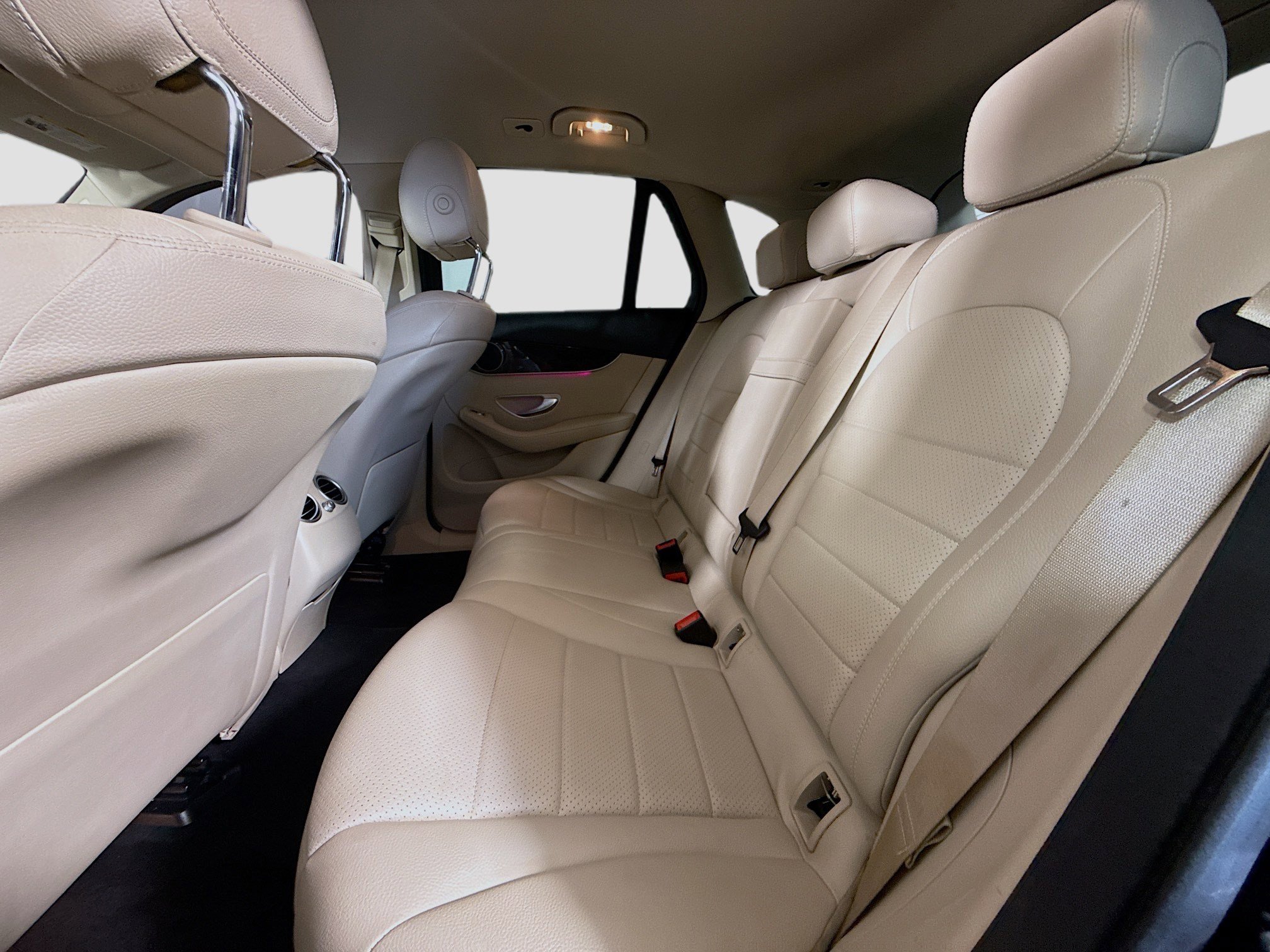 Used 2021 Mercedes-Benz GLC 300 image 25