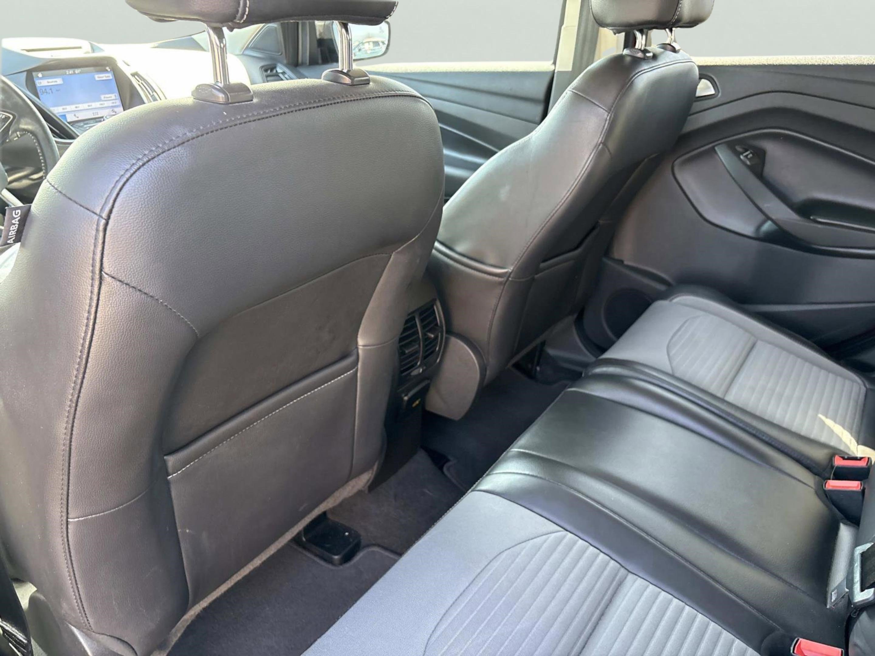 Used 2017 Ford Escape SE w/ Equipment Group 201A image 15