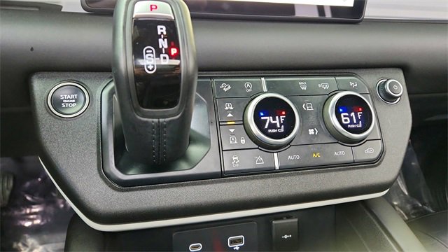 Used 2024 Land Rover Defender 110 S image 48