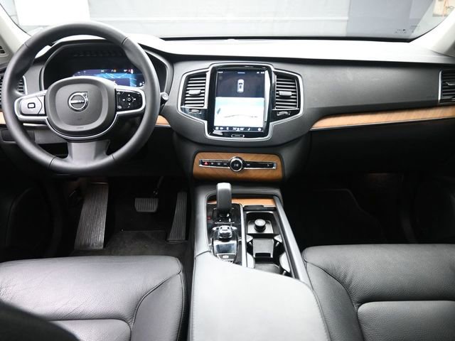 Certified 2023 Volvo XC90 B5 Plus image 9