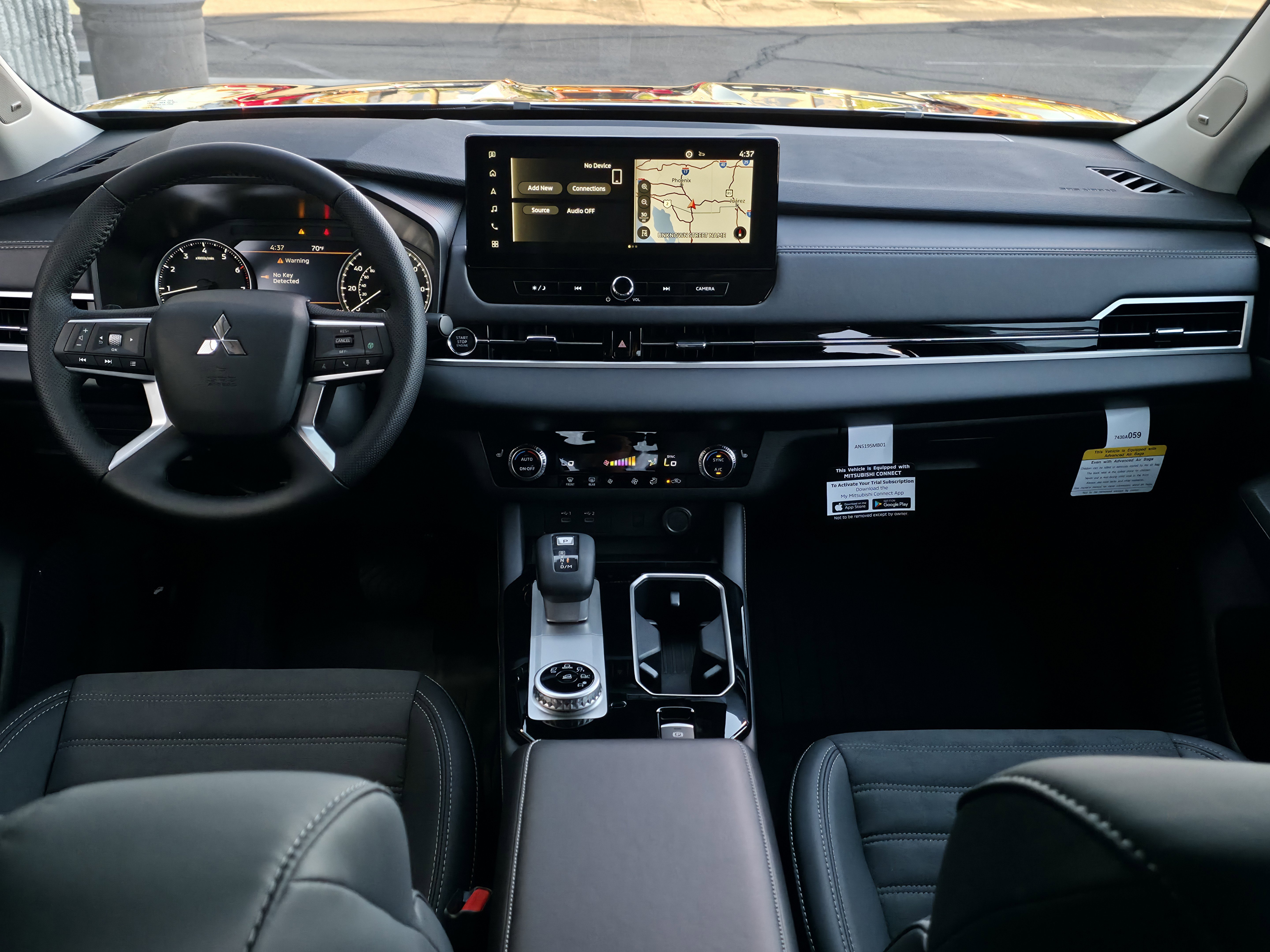 New 2025 Mitsubishi Outlander SE image 31