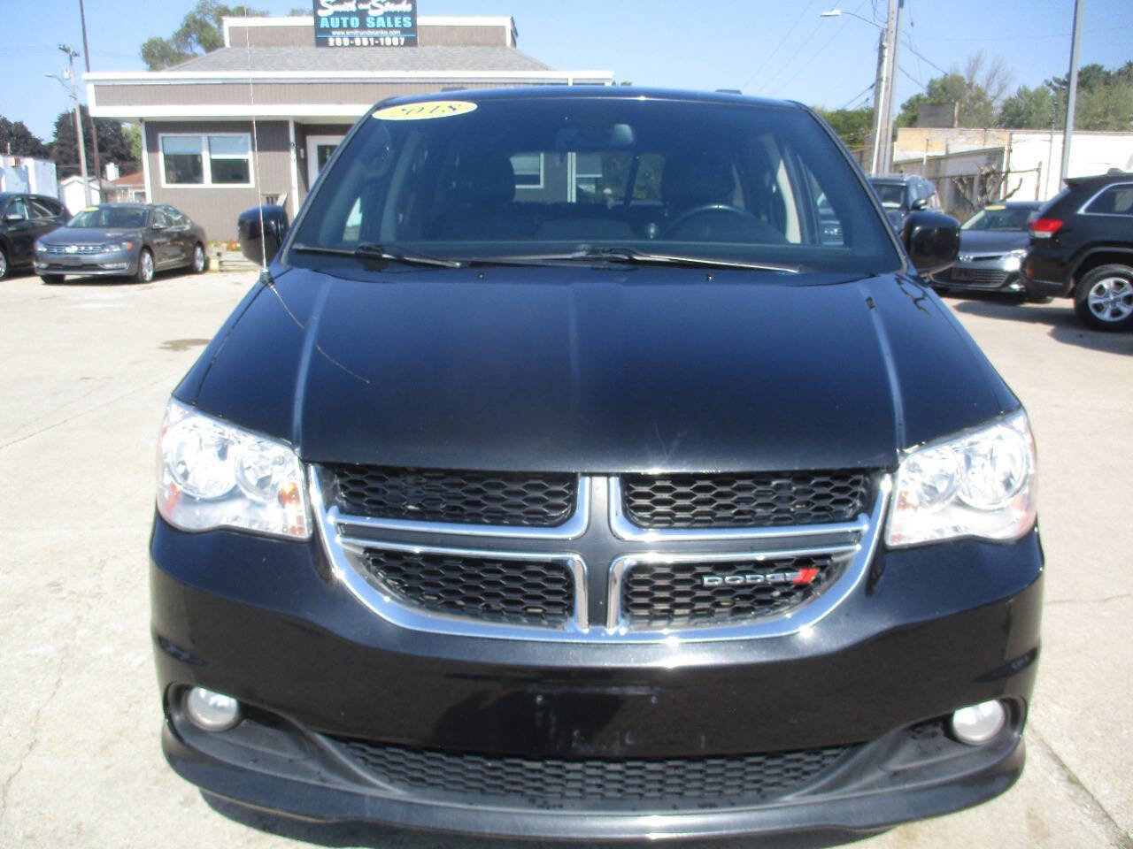 Used 2018 Dodge Grand Caravan SXT image 9