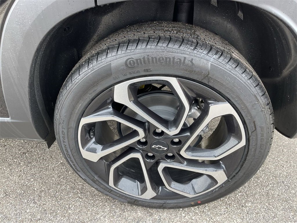 New 2026 Chevrolet Trax RS w/ Sunroof Package image 10