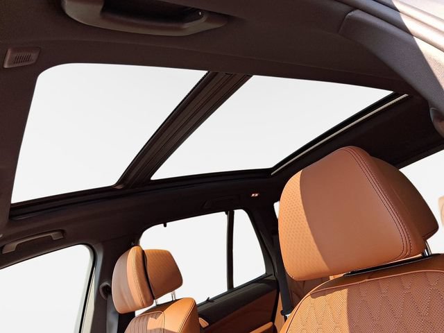 New 2026 BMW X5 M60i AWD/4WD image 12