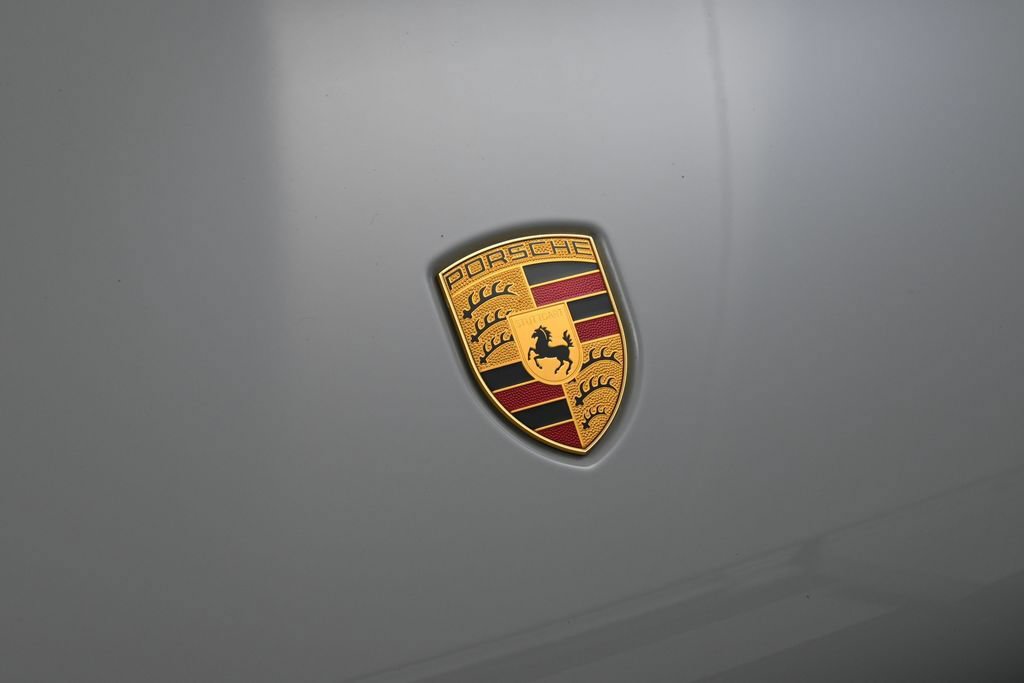 Certified 2023 Porsche Macan Turbo AWD/4WD image 13