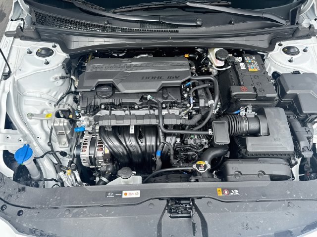 New 2026 Hyundai Elantra SE FWD image 27