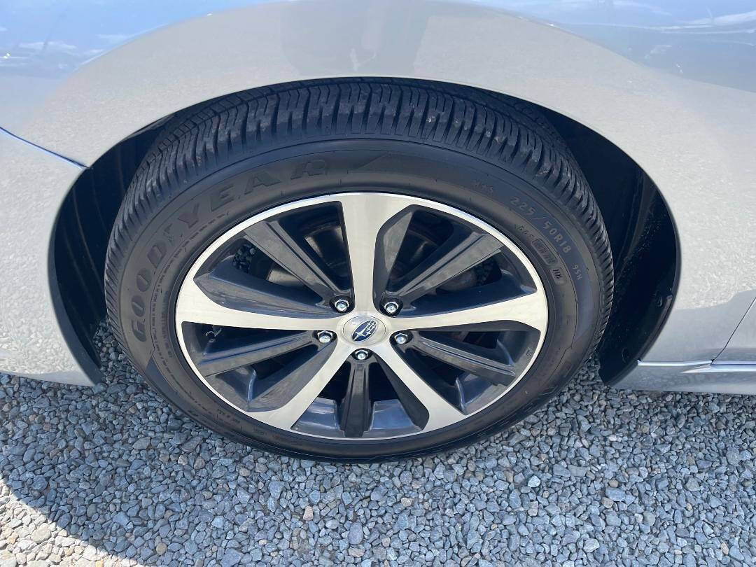 Used 2017 Subaru Legacy 2.5i Limited AWD/4WD image 29