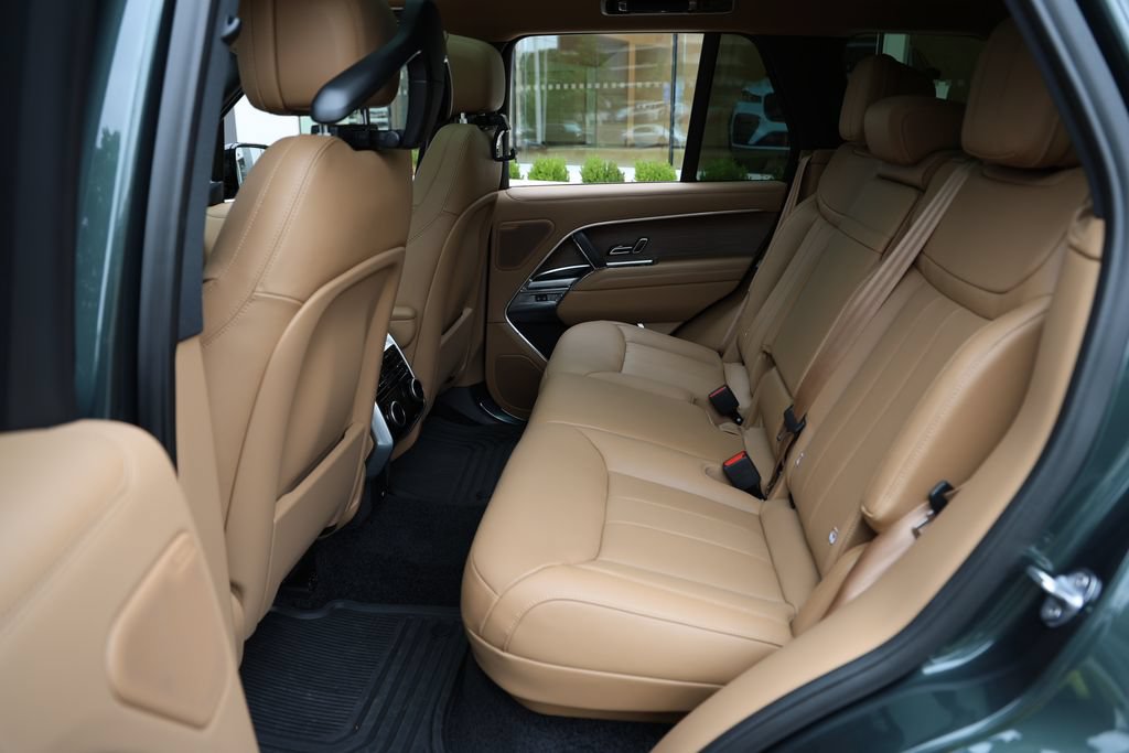 New 2026 Land Rover Range Rover SE AWD/4WD image 14