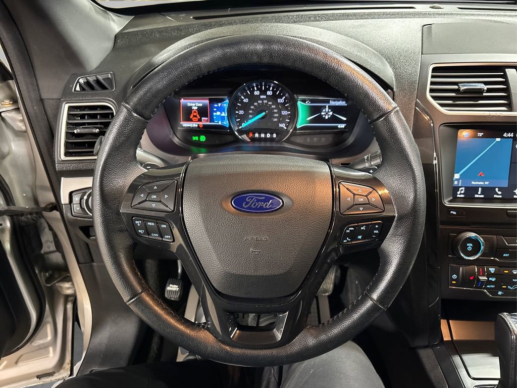 Used 2017 Ford Explorer XLT w/ Equipment Group 202A image 25