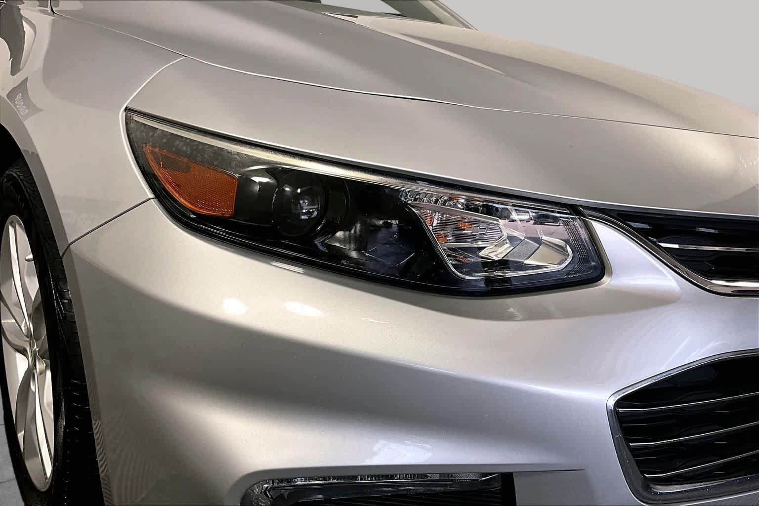 Used 2016 Chevrolet Malibu LT FWD image 23