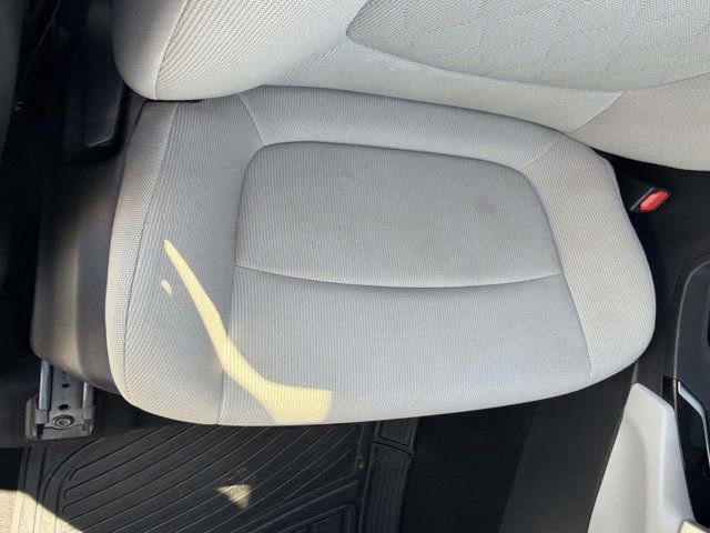 Used 2023 Toyota Corolla Cross L image 15