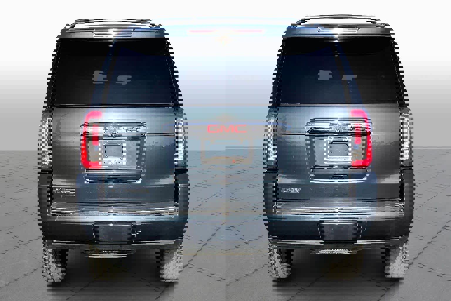 Used 2019 GMC Yukon Denali w/ Denali Ultimate Package image 4