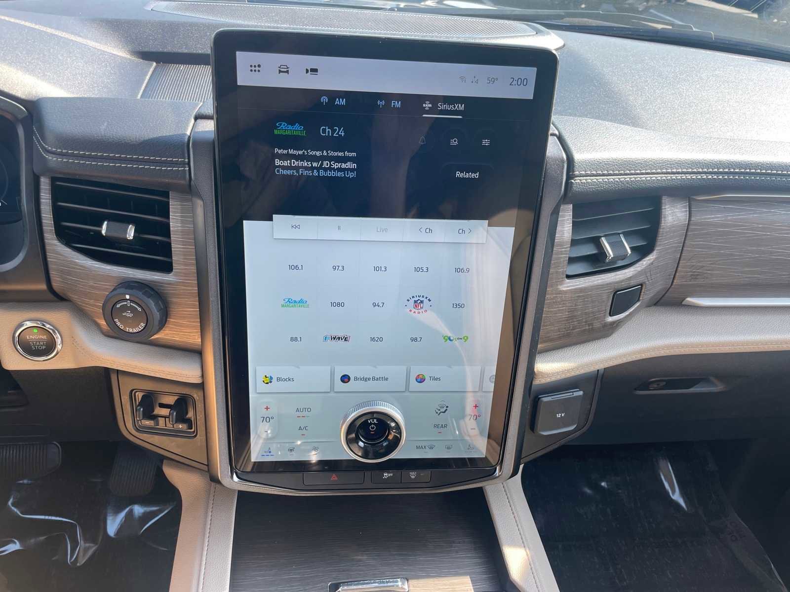 Used 2023 Ford Expedition Max Limited image 17