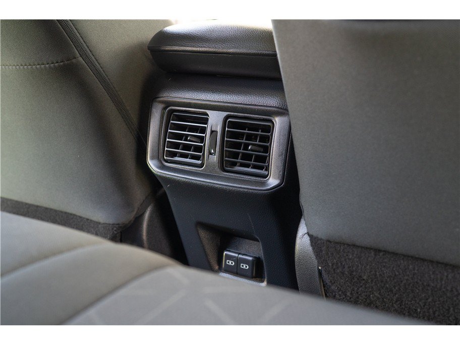 Used 2024 Toyota RAV4 XLE FWD image 38