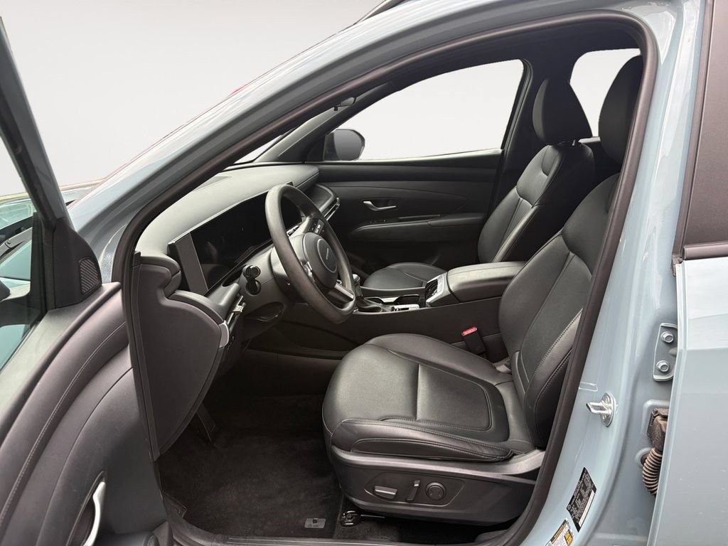 Used 2025 Hyundai Santa Cruz SEL AWD/4WD image 11