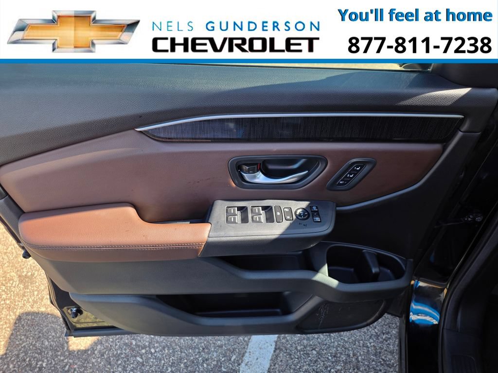 Used 2025 Honda Pilot Elite image 19