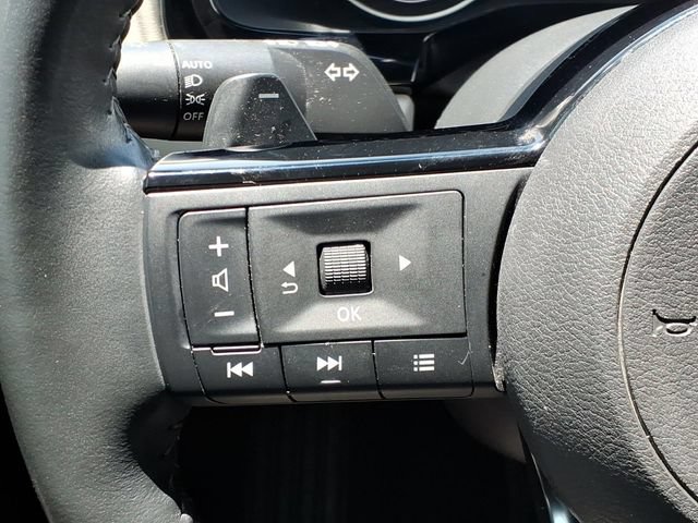 Used 2023 Nissan Pathfinder SL w/ Black Appearance Package FWD image 23
