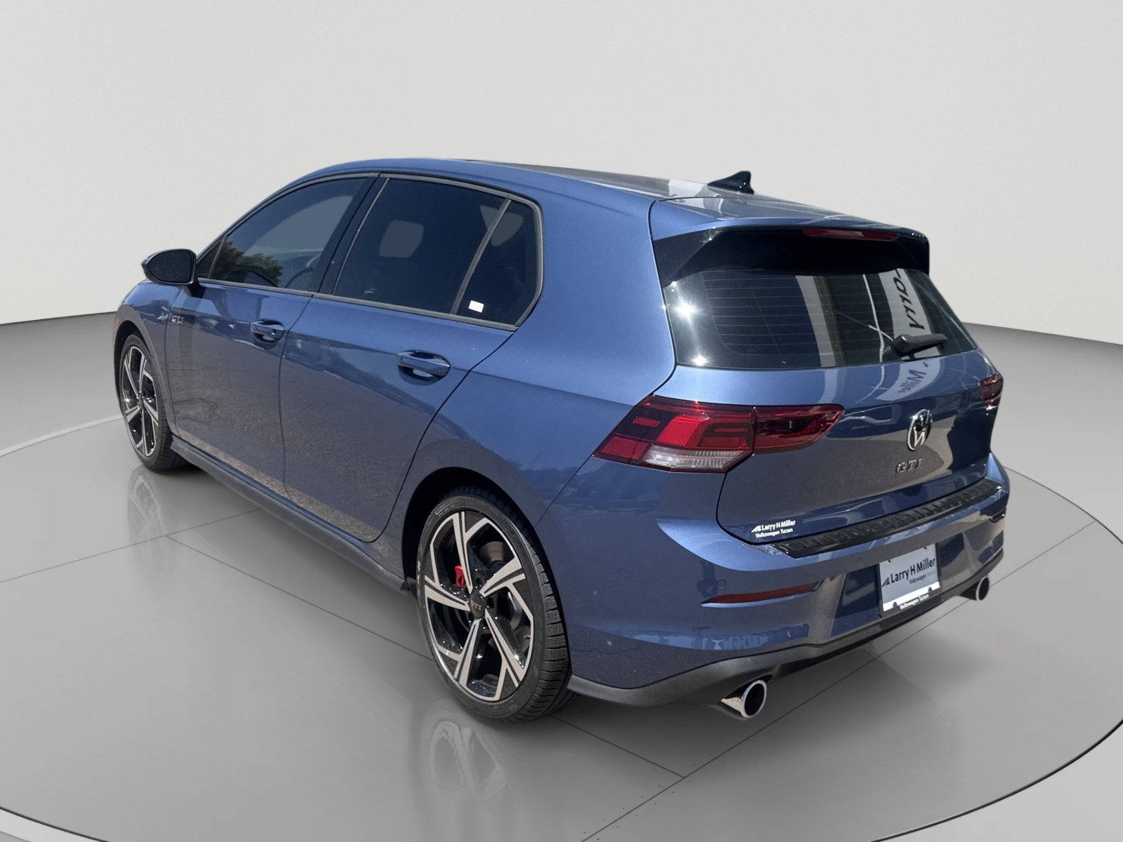 New 2026 Volkswagen GTI SE FWD image 4