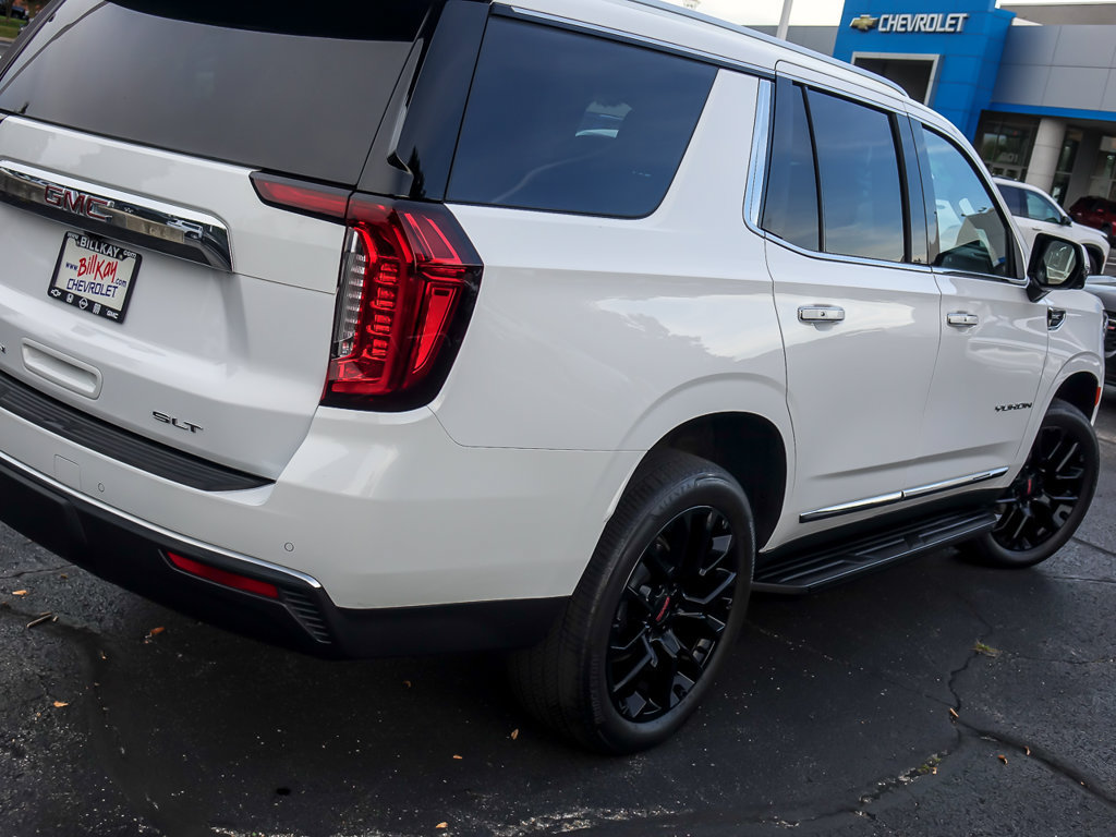 Used 2023 GMC Yukon SLT w/ SLT Luxury Package AWD/4WD image 8