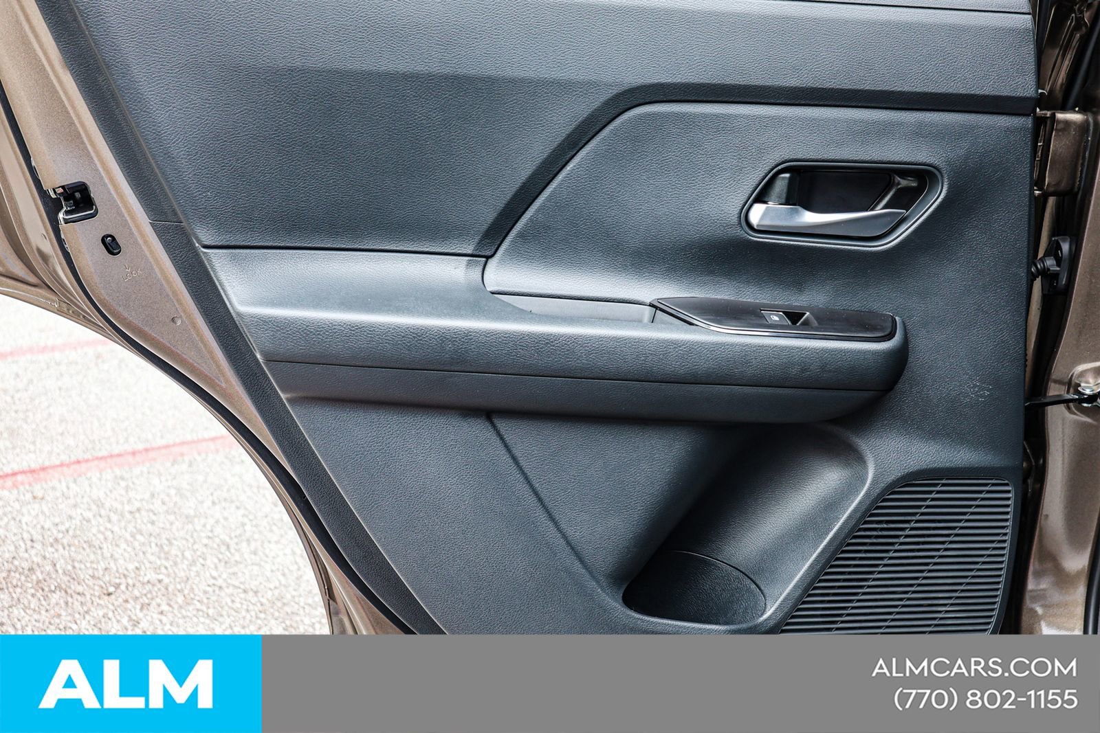 Used 2026 Nissan Kicks SR FWD image 43