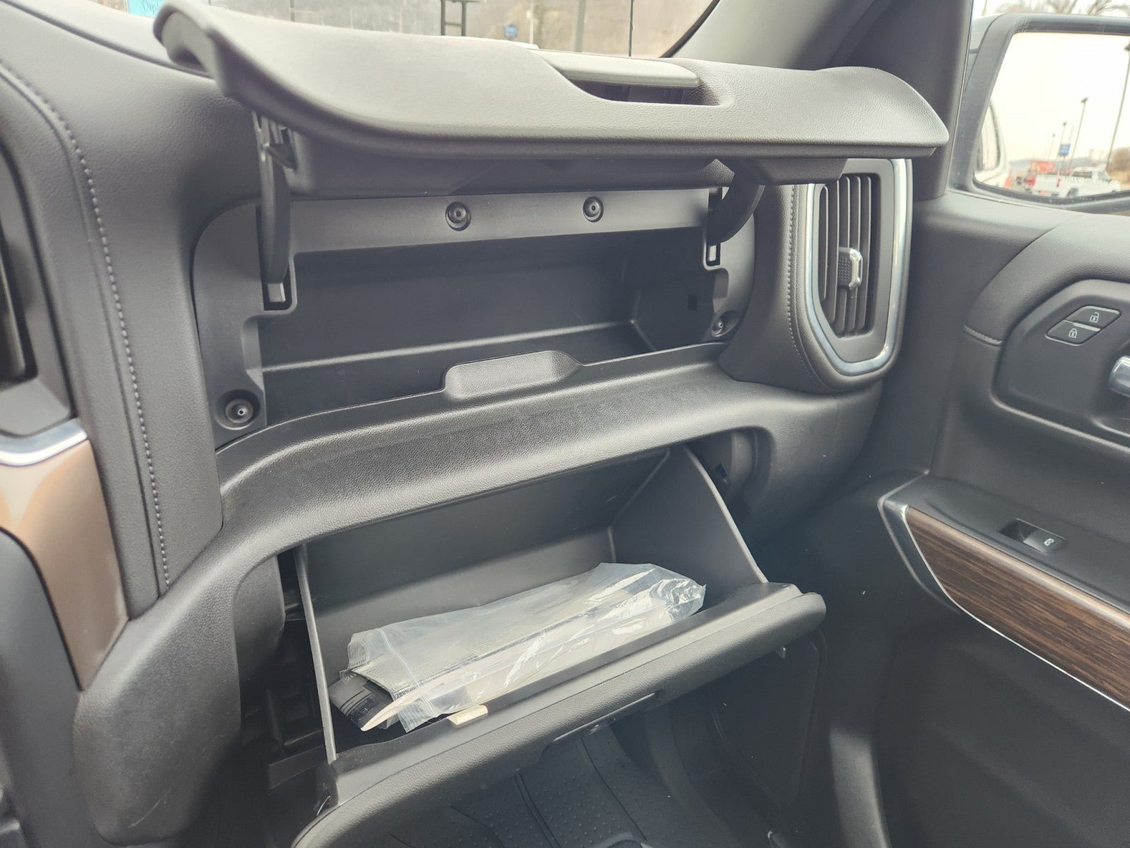 Used 2022 Chevrolet Silverado 1500 High Country AWD/4WD image 54