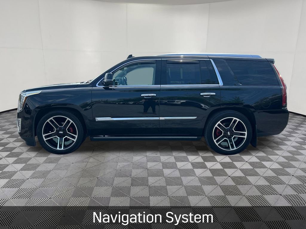 Certified 2020 Cadillac Escalade Premium Luxury AWD/4WD image 2