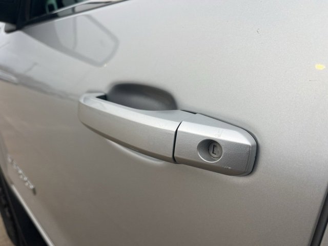 Used 2015 GMC Sierra 1500 SLE w/ SLE Value Package image 62