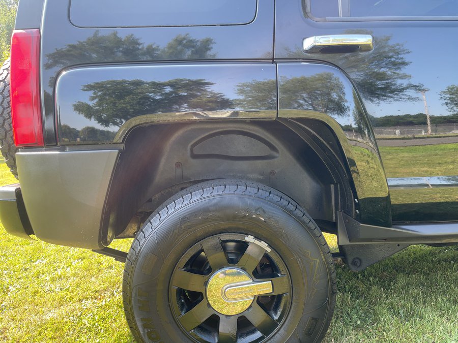 Used 2008 HUMMER H3 w/ Chrome Appearance Package AWD/4WD image 25