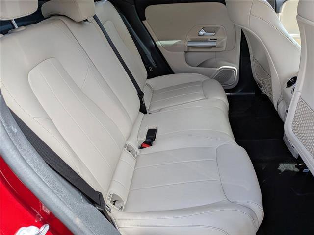 Used 2022 Mercedes-Benz GLA 250 4MATIC w/ Premium Package Lite image 19