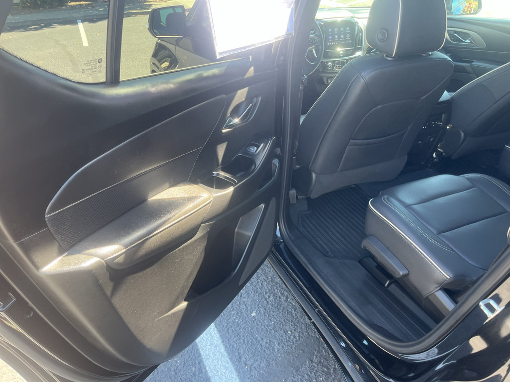 Used 2023 Chevrolet Traverse Premier w/ Redline Edition AWD/4WD image 41