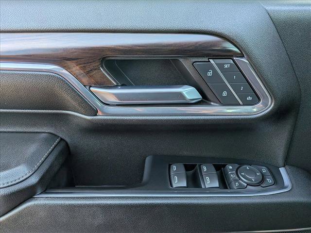 Used 2024 GMC Sierra 3500 SLT w/ SLT Premium Package image 15