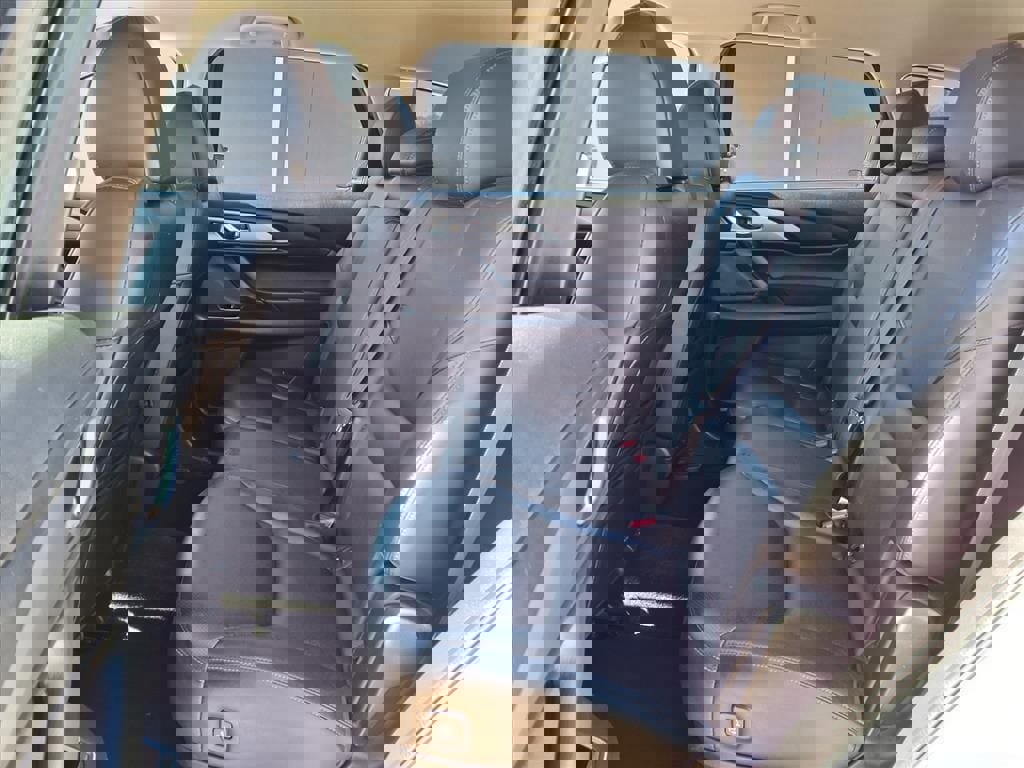 Used 2022 MAZDA CX-9 Touring image 11