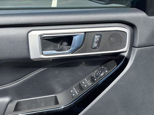 Used 2022 Ford Explorer ST w/ ST Street Pack image 21