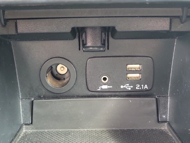 Used 2019 Subaru Outback 3.6R Limited AWD/4WD image 33