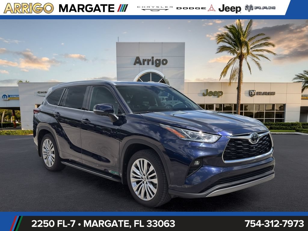 Used 2024 Toyota Highlander Platinum FWD video 1