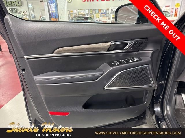Used 2022 Kia Telluride SX w/ SX Prestige Package image 12