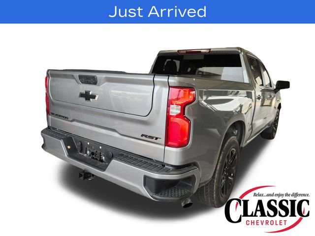 Used 2024 Chevrolet Silverado 1500 RST w/ Convenience Package II RWD image 9
