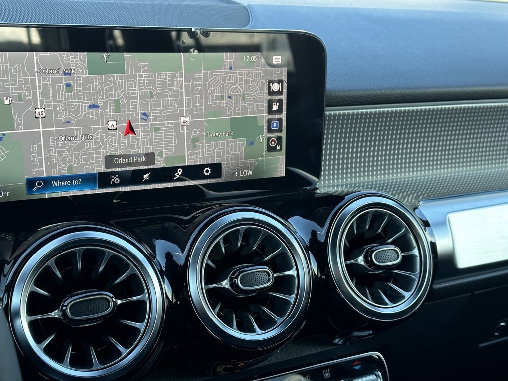 Used 2023 Mercedes-Benz EQB 300 4MATIC image 19