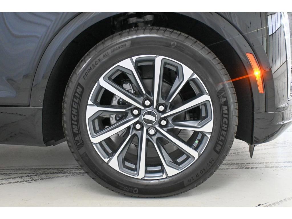 New 2025 Cadillac Lyriq Sport image 8