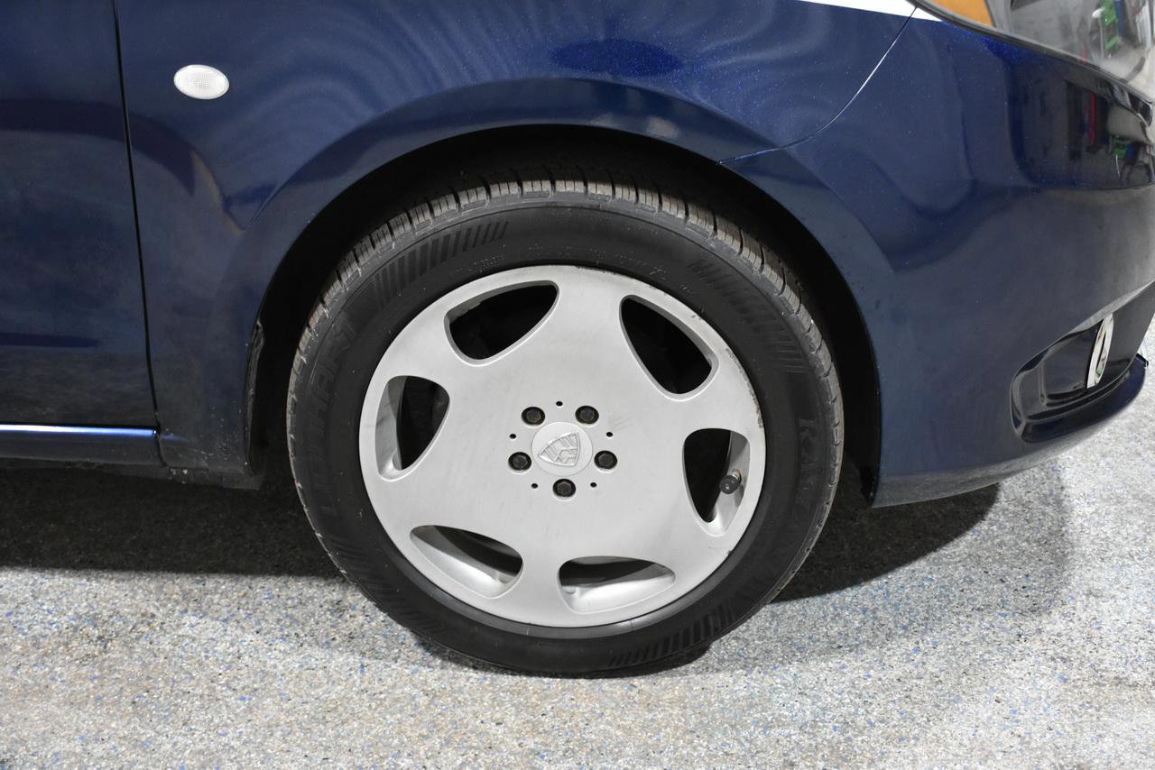 Used 2016 Mercedes-Benz Metris Passenger image 10