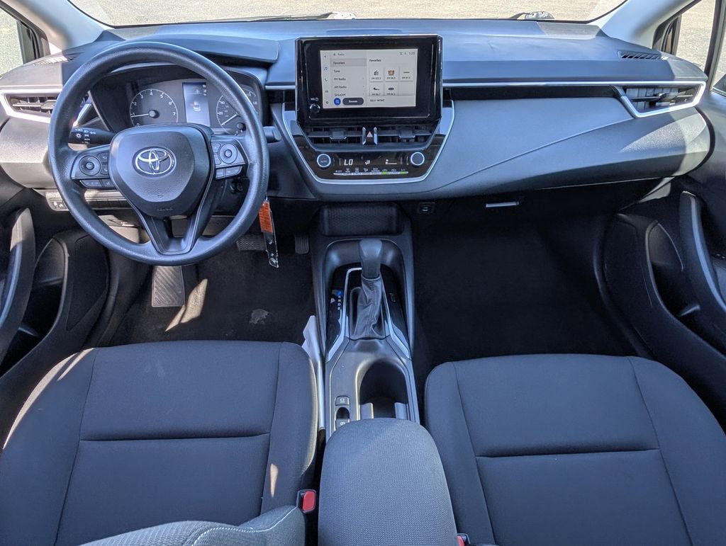 Used 2023 Toyota Corolla LE image 9